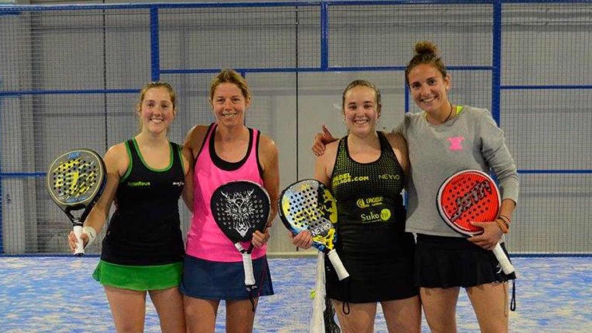 Sara Fuentes, Graciela Ferre, Lydia Mestre y Laura De Lamo, las jugadoras más en forma del circuito provincial.