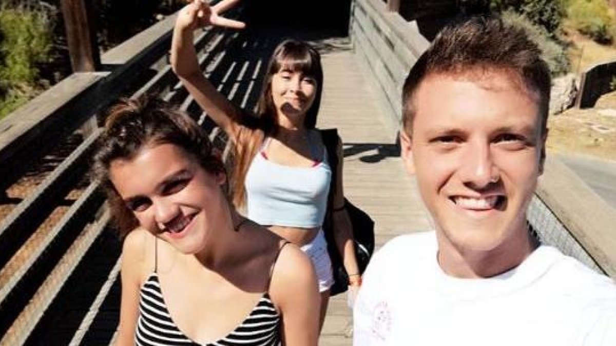 Aitana, Amaia y Martí en PortAventura.