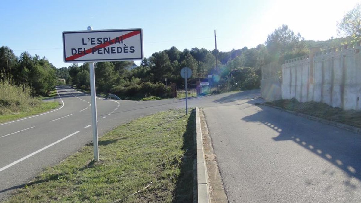 El depósito de L'Espali debe llenarse con camiones cisterna.