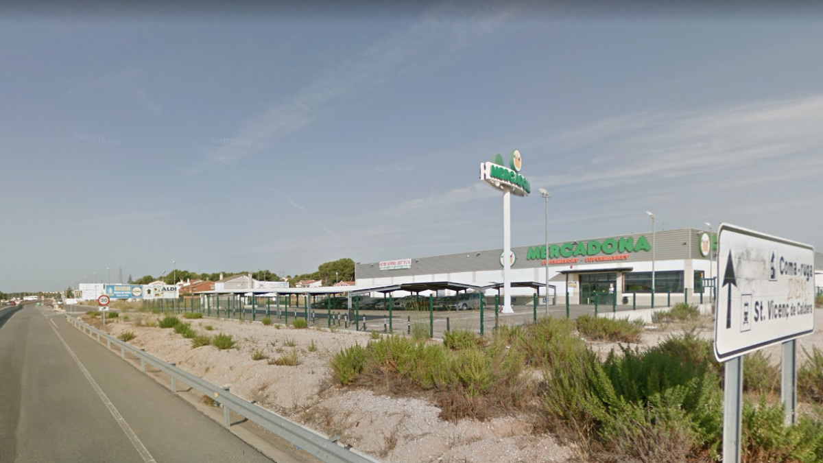 Este supermercado Mercadona ha sido uno de los comercios afectados por estos robos.