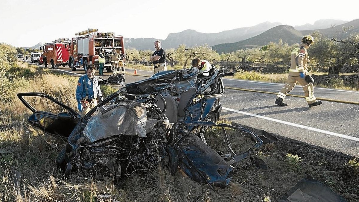 Imatge de l’accident mortal a la TV-3022, a Rasquera, el 24 d’abril de 2017.