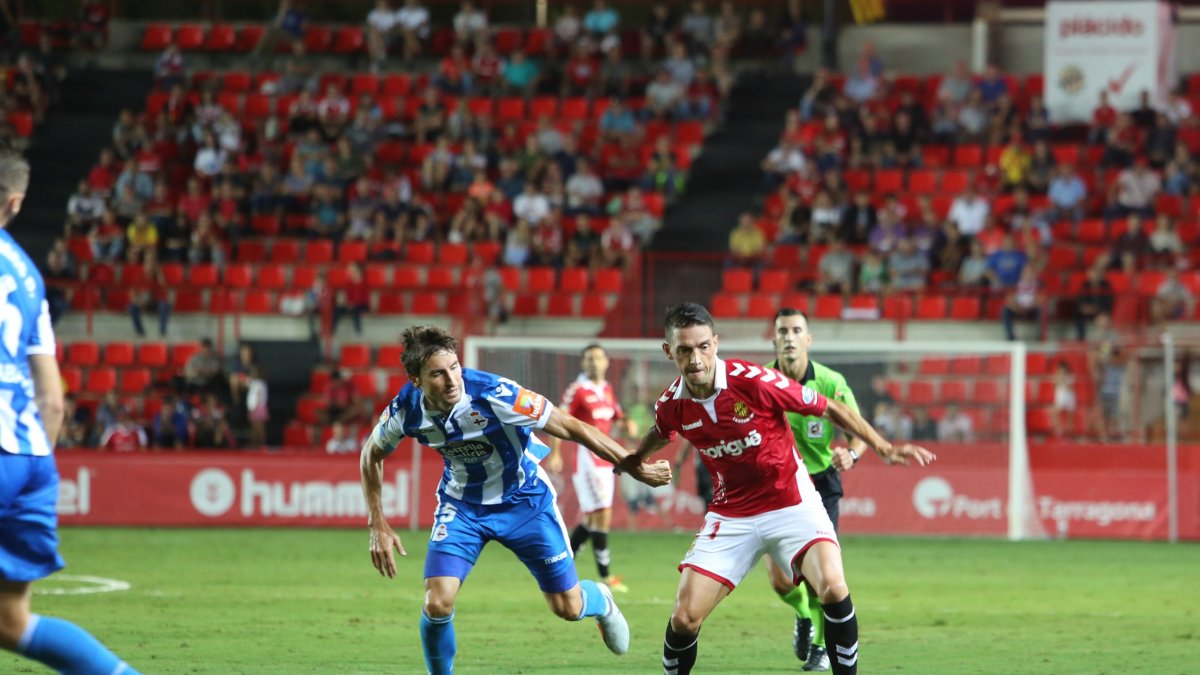 Mosquera durante su encuentro en el Nou Estadi.  