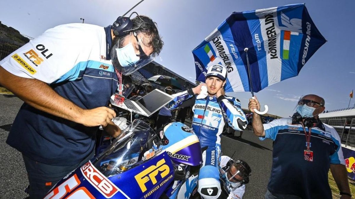 Jeremy Alcoba, en el circuito de Jerez, antes de la prueba de ayer.