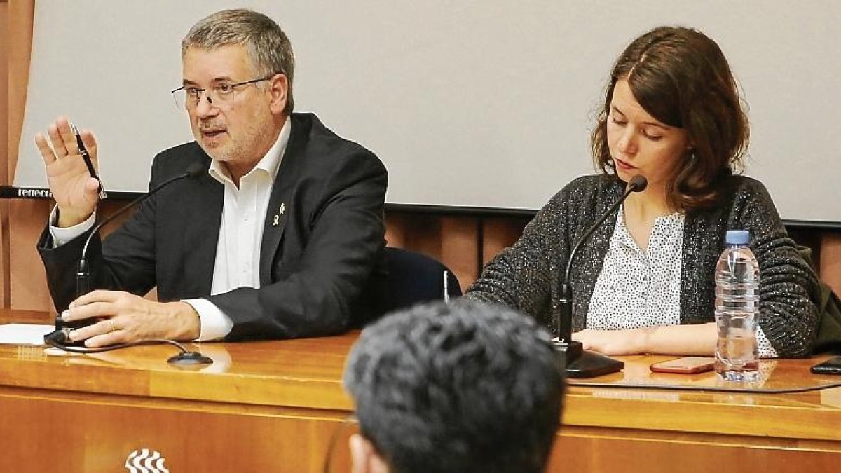 El alcalde de Tarragona, Pau Ricomà, en una imagen con la presidenta de Serveis Socials, Carla Aguilar-Cunill.