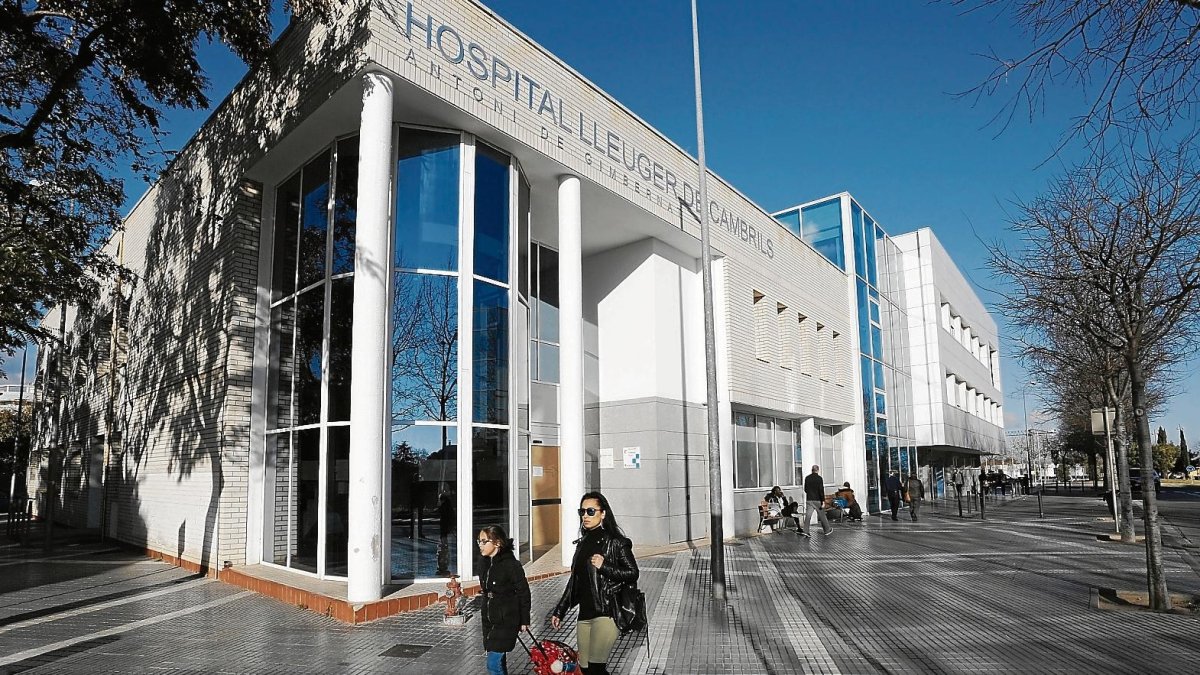 El sindicato USITAC reclama más personal en ginecología en el Hospital Lleuger de Cambrils.