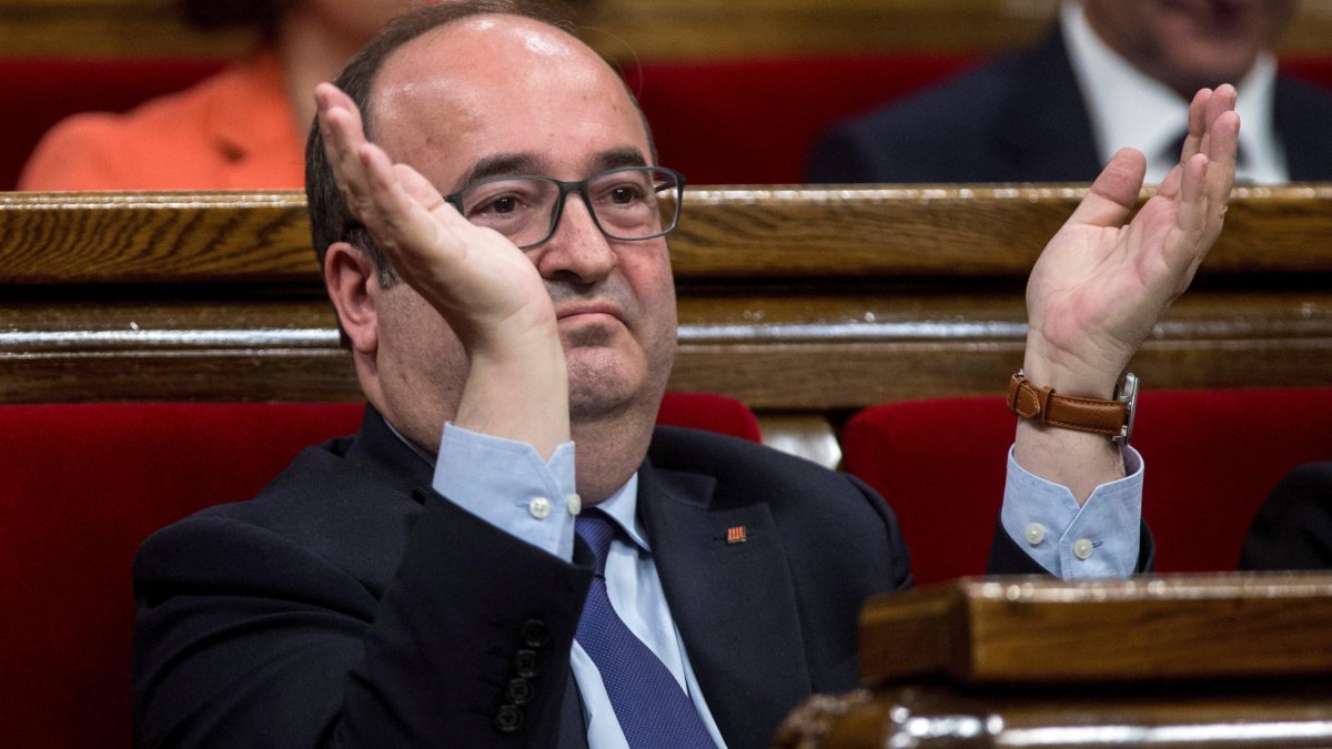 Iceta ve en Torra un presidente 'rebajado' y le insta a dejar vía unilateral