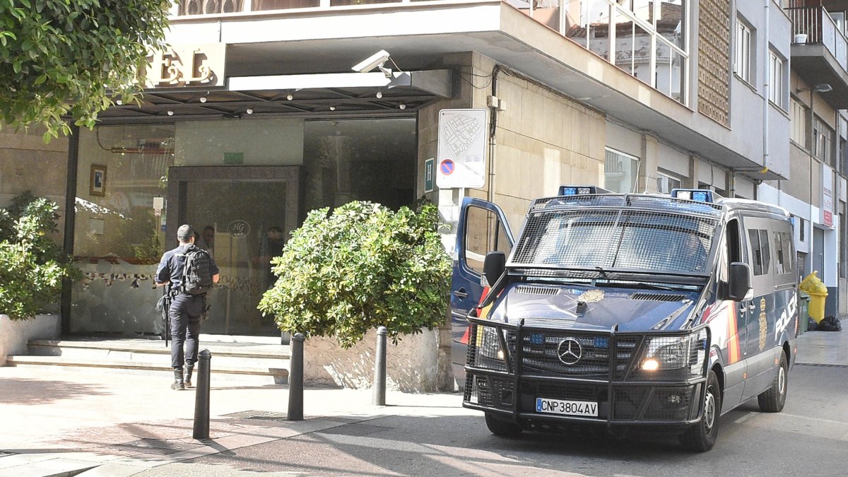 Imagen de archivo de la Policía Nacional durante su hospedaje en el Hotel Gaudí.
