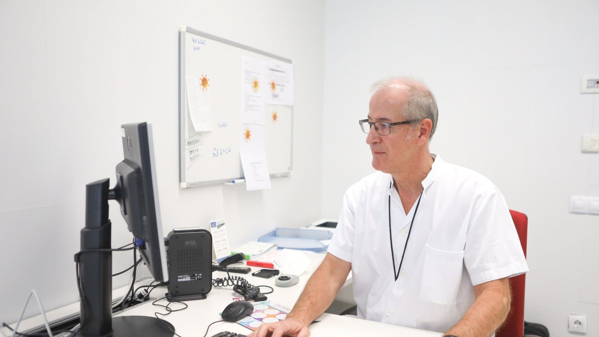 El Dr. Antoni Azón, dermatólogo del Hospital Universitari Sant Joan de Reus.