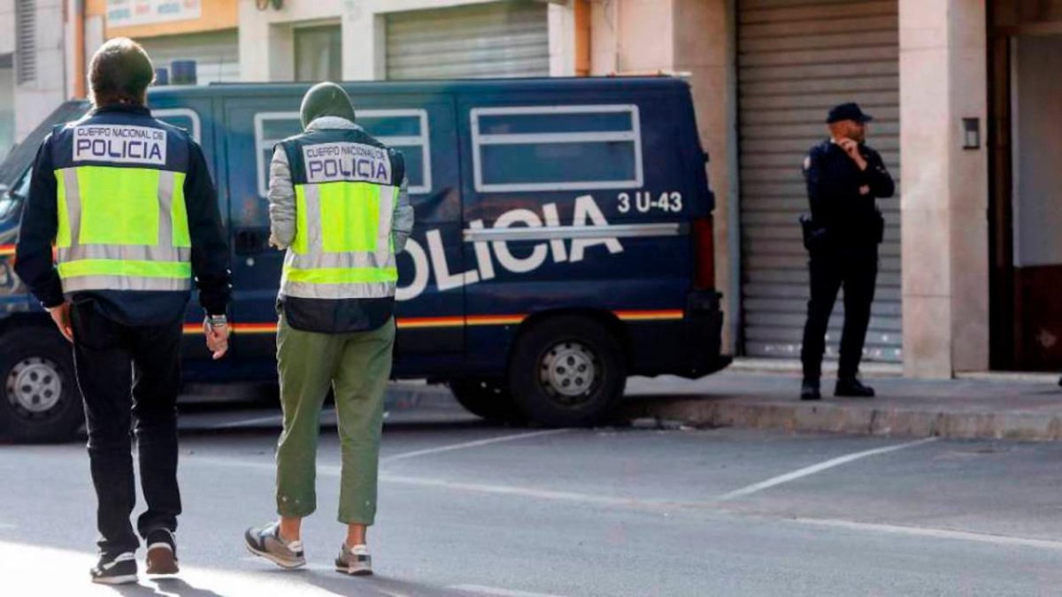 La Policía ha lanzado una campaña en la que ha habilitado el correo electrónico losmasbuscados@policia.es.
