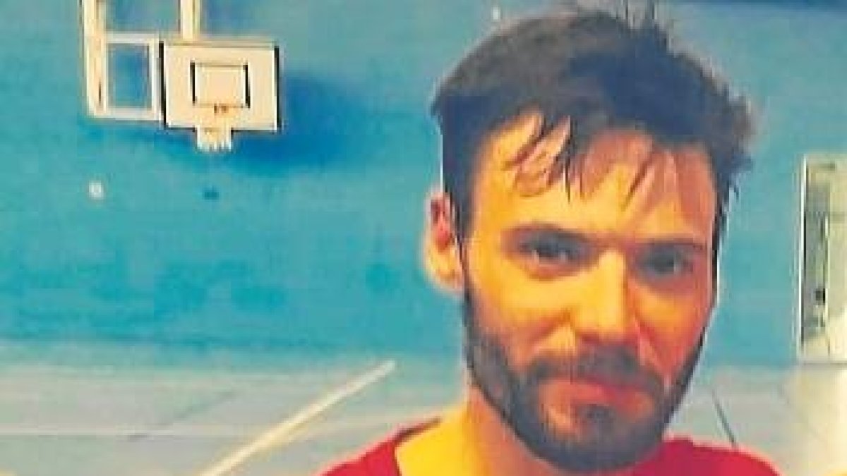 Aitor Pérez es aficionado al fútbol sala.