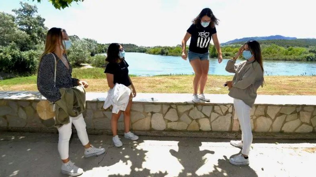 La Sociedad Española de Epidemiología no descarta que la mascarilla pueda volver a ser obligatoria en todo el Estado.