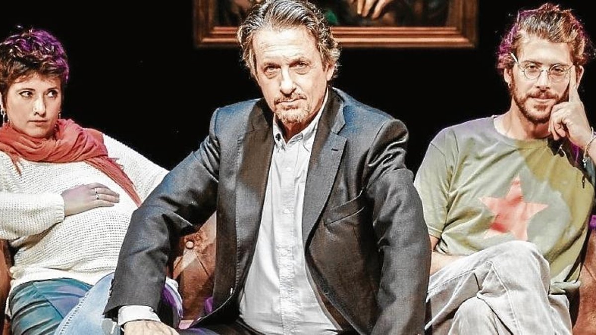 La actriz Estel Solé y los actores Ramon Madaula y Jaume Madaula son los protagonistas de la obra.
