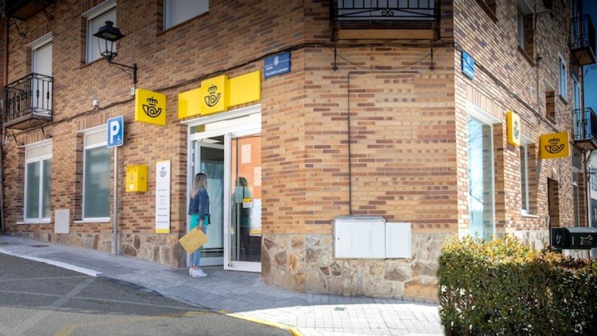 Correos impulsa la inclusión financiera en zonas rurales.