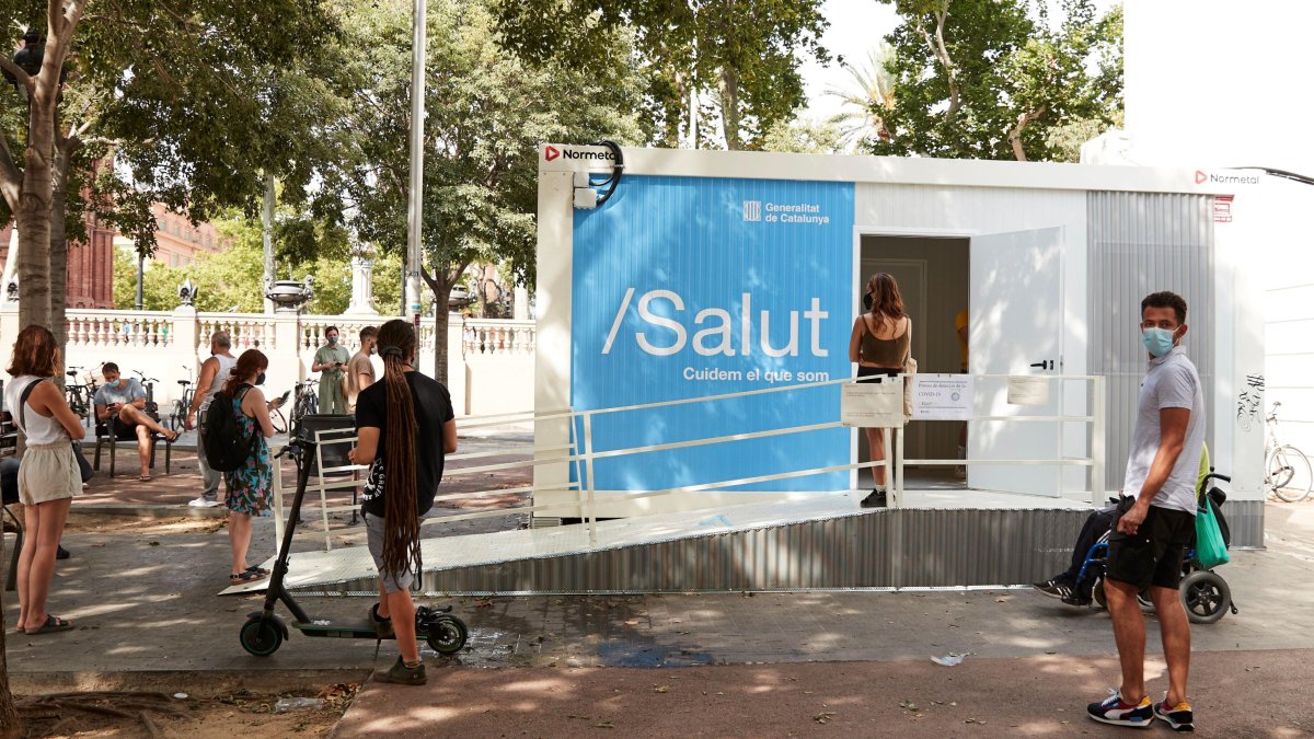 Imagen de los cribados que se están realizando en Barcelona. EFE