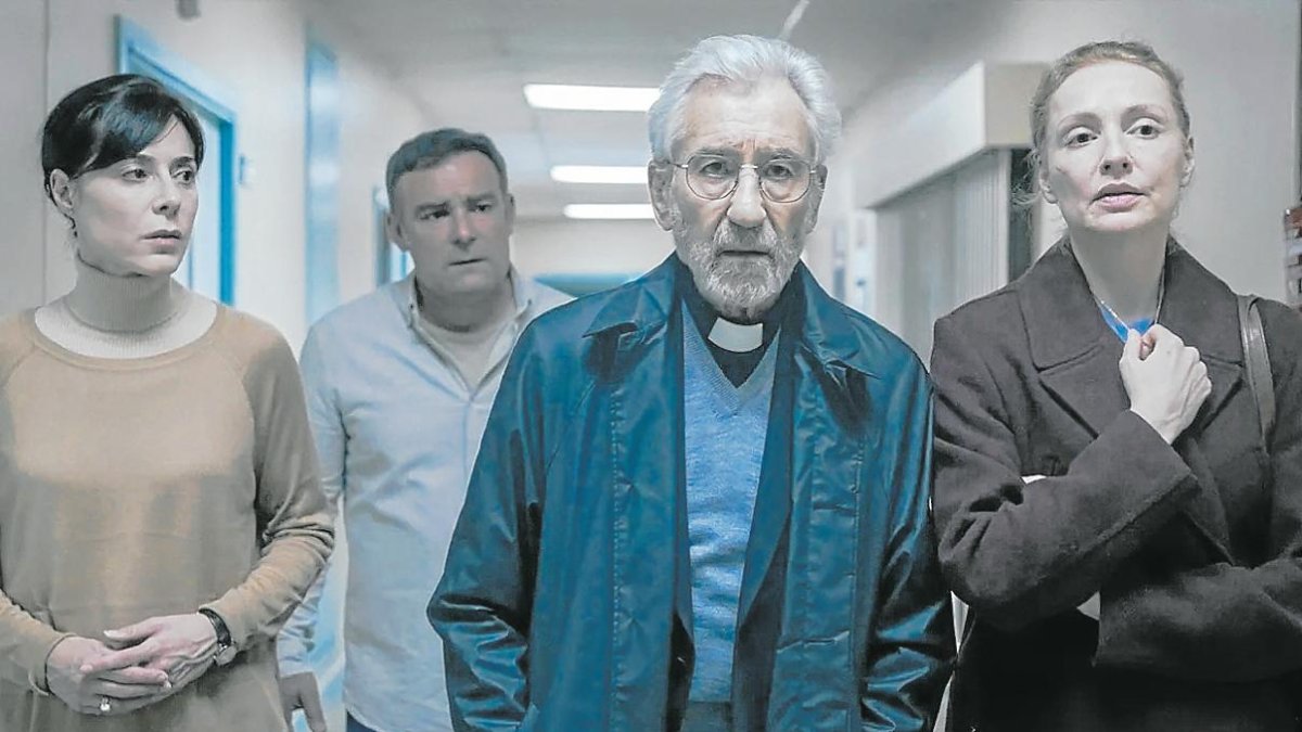 Ruth Díaz, Urko Olazabal, José Sacristán y Cristina Castaño, en una escena del filme.