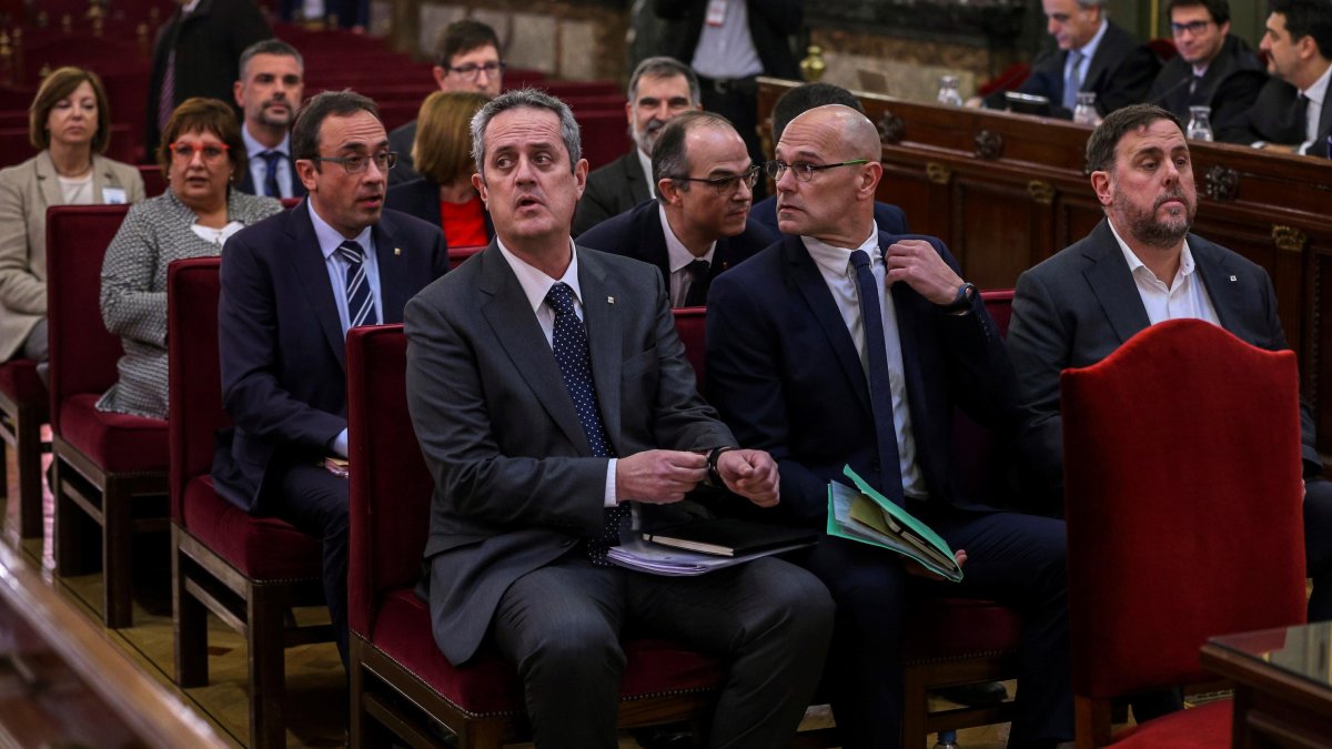 Los presos del Procés salen este miércoles de prisión a partir de las 12.00 horas .