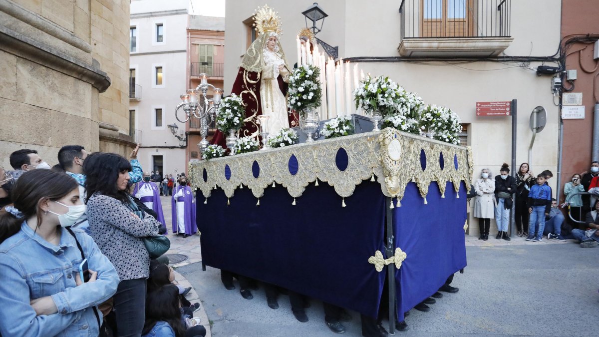 TGN vive la procesión más emotiva