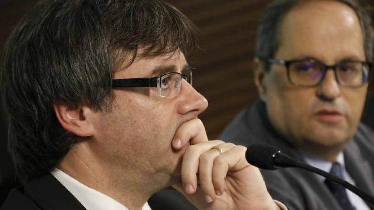 Puigdemont dice que Torra convocará elecciones en cinco meses «si sigue la persecución»
