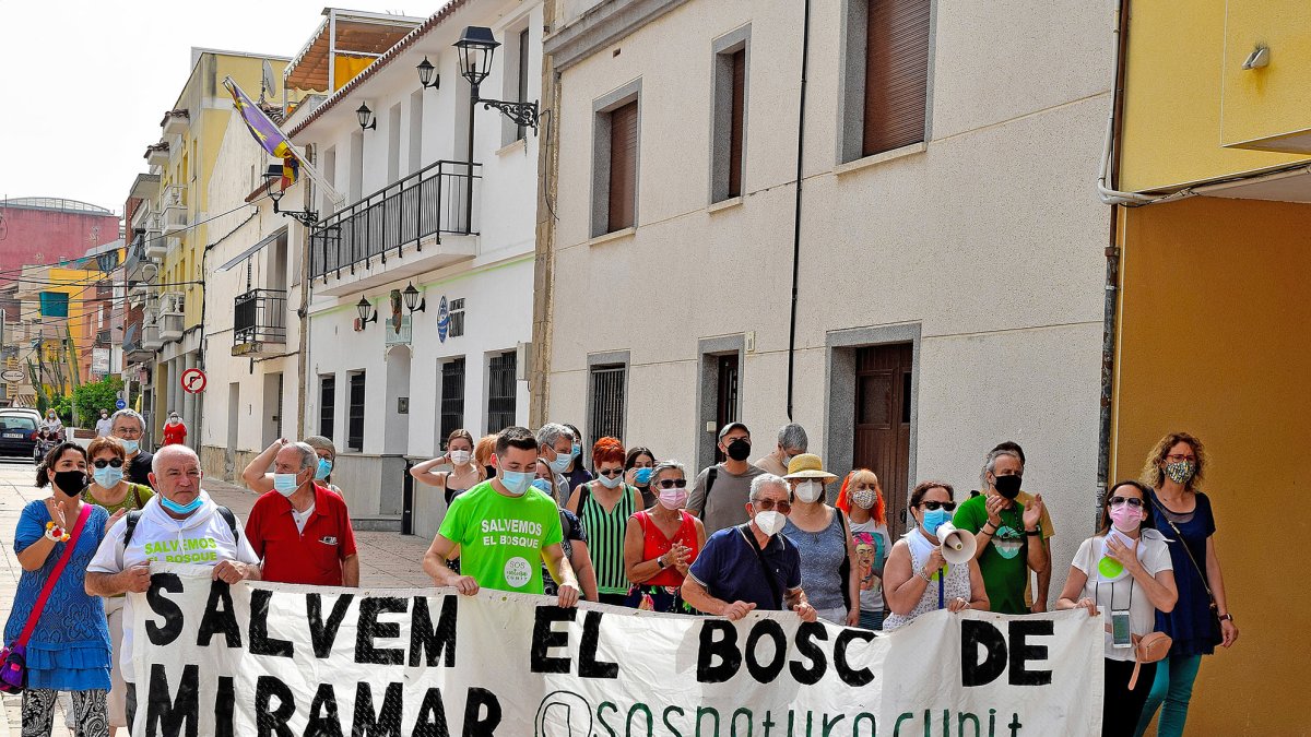 Vecinos de Cunit piden un modelo urbanístico sostenible