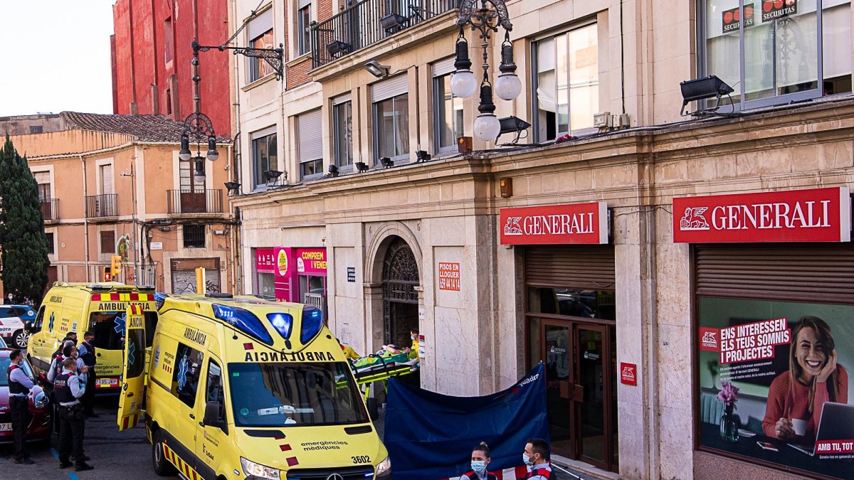 Imagen del pasado 14 de diciembre, tras el suceso en las oficinas de Securitas de la Plaça del Prim de Tarragona.