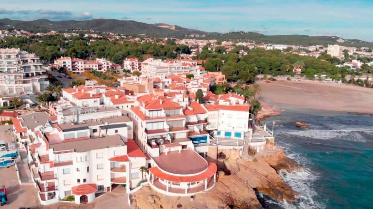 Una de las zonas más turísticas de la localidad es el Roc de Sant Gaietà.