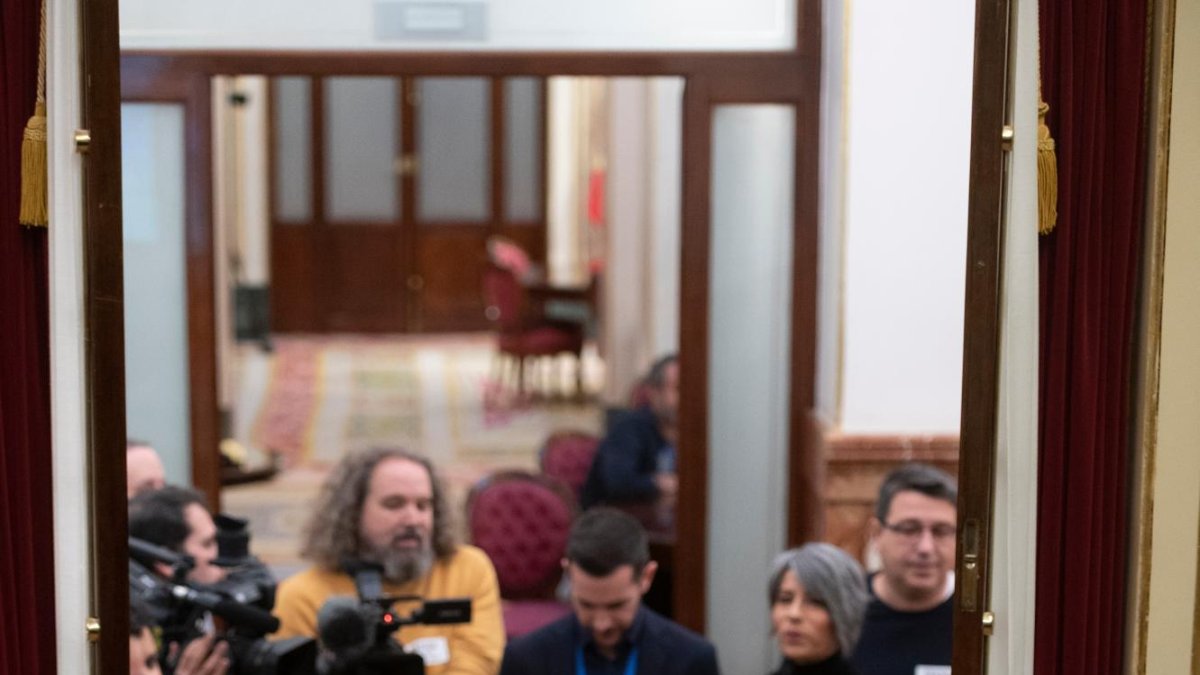 El portavoz de ERC, Gabriel Rufián a su llegada este martes al pleno del Congreso.