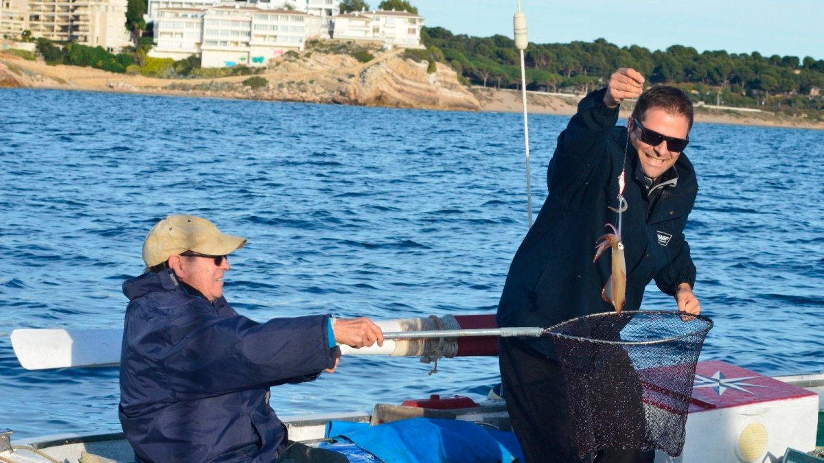 A partir del lunes, las barcas saldrán cada tarde del puerto de Salou en el tradicional concurso de pesca del calamar.