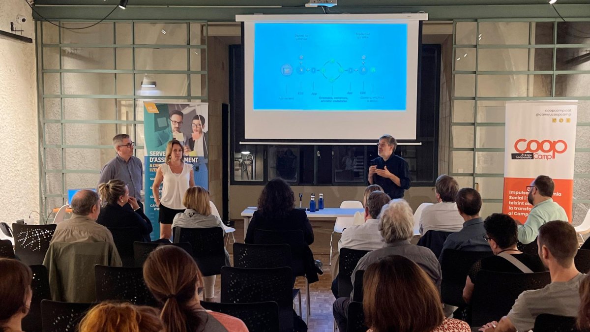 Las primeras características de la futura herramienta se dieron a conocer ayer en el Centre Cultural El Castell.