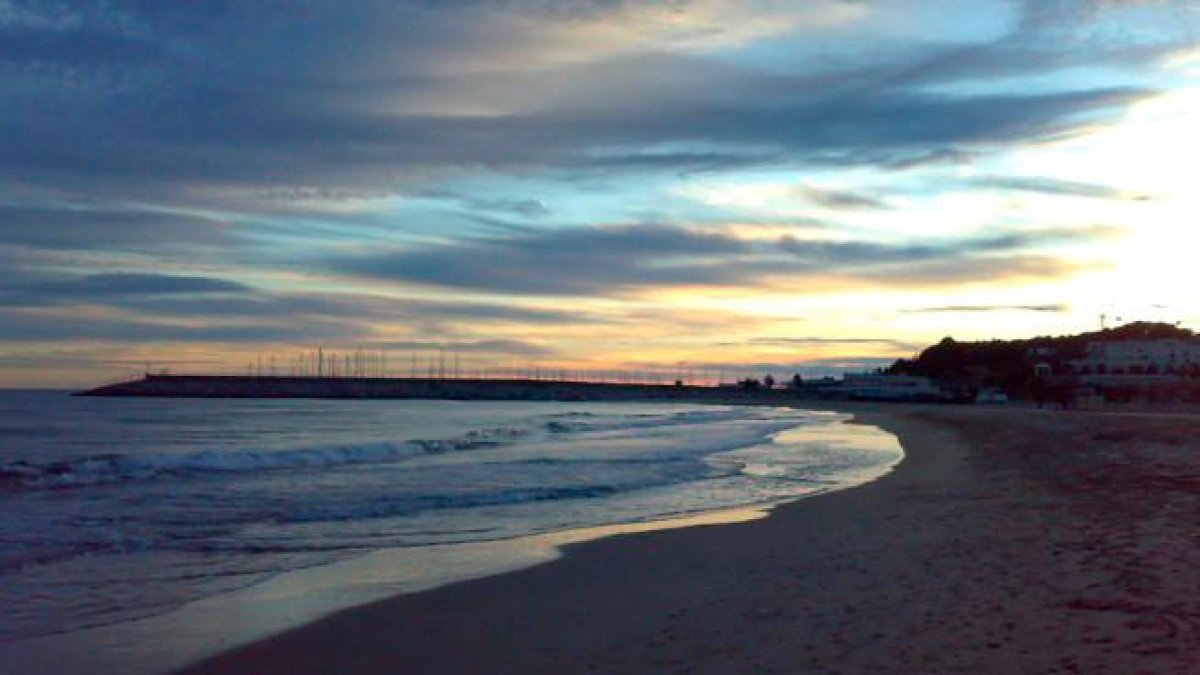 Los hechos ocurrieron en la playa de Torredembarra.
