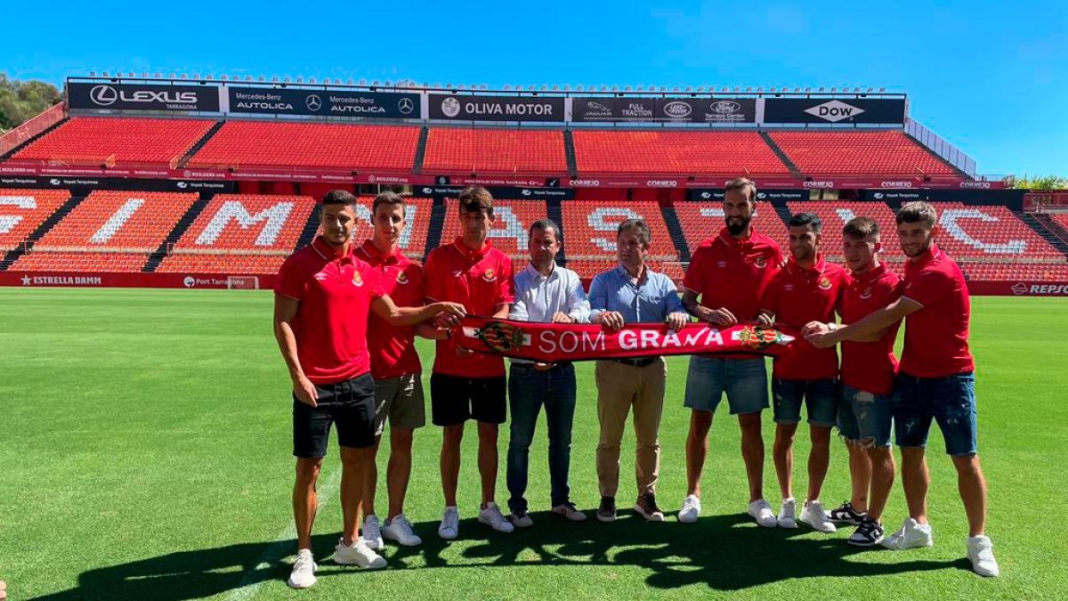El Nàstic presenta a sus 7 caras nuevas