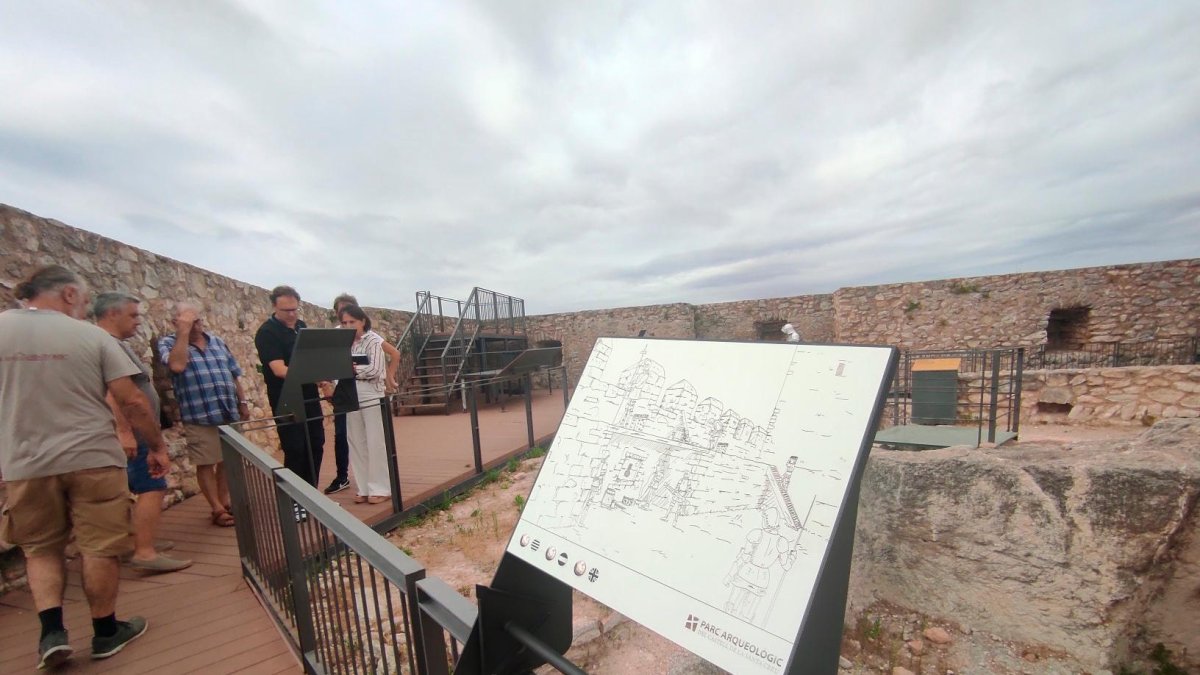 Uno de los plafones en el castillo.