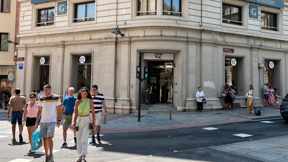 Este año ha abierto una cafetería en el antiguo BBVA de Pintor Fortuny.