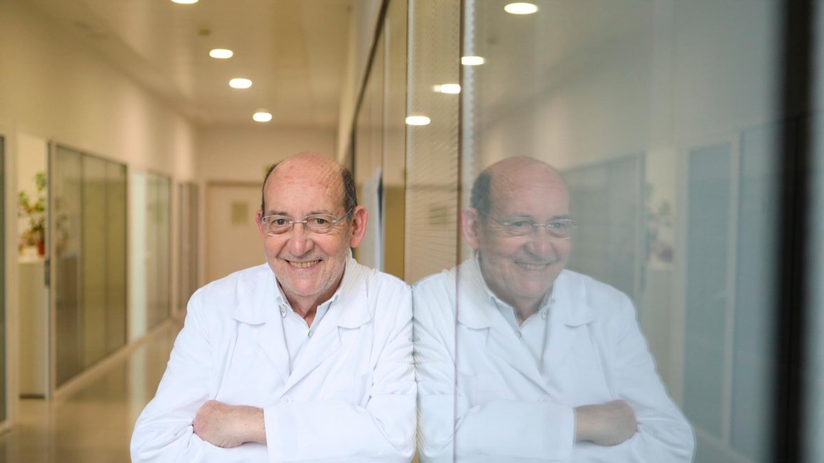 El 1979, el Dr. Joan Lluís Borràs Balada va impulsar la creació del Servei d’Oncologia a l’Hospital Sant Joan de Reus .