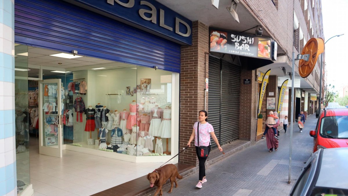 Comercios del barrio reusense Mare Molas.