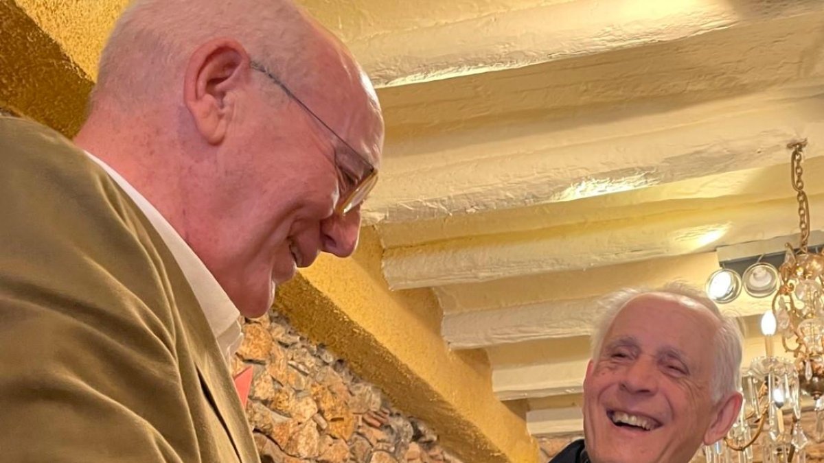Antoni Vives, junto a Antoni Coll.