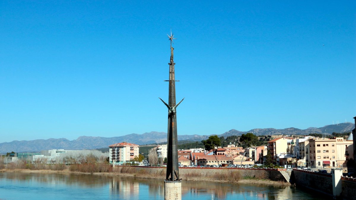 Imatge del monument franquista de Tortosa.