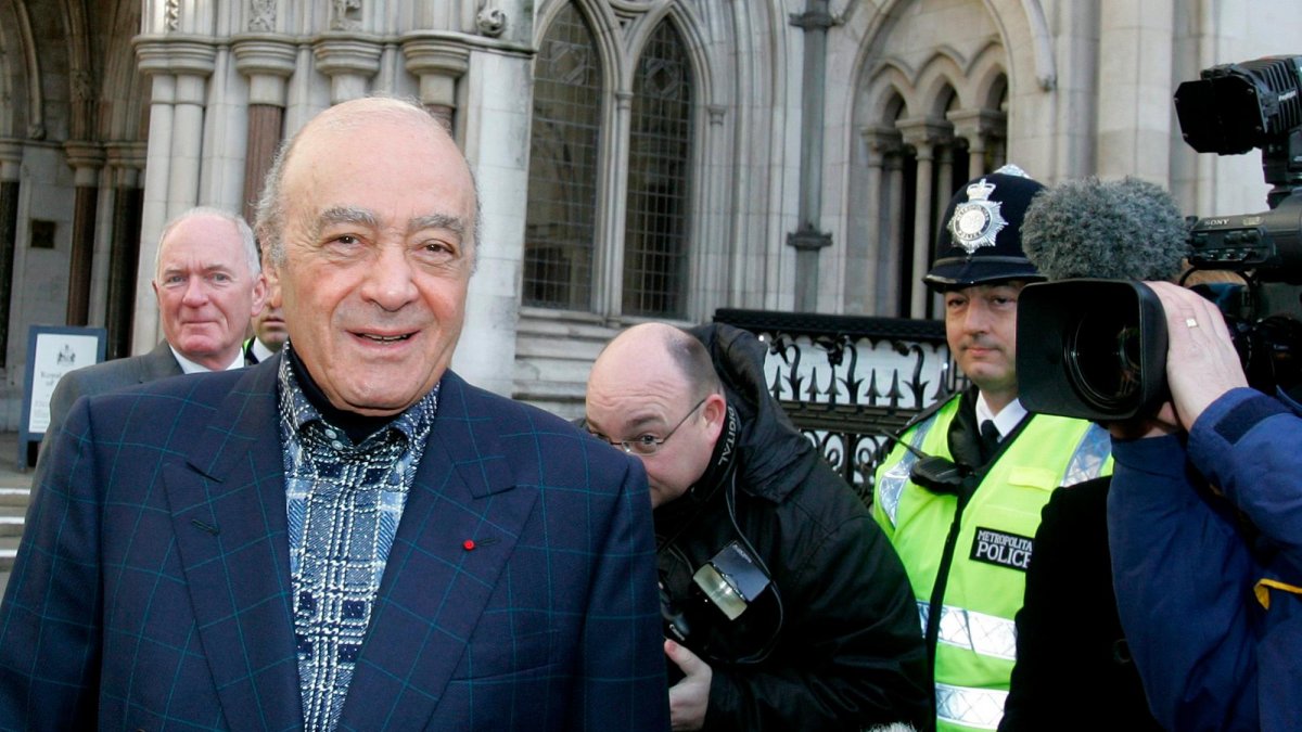 Mohamed al Fayed llega, en 2007, al Tribunal Superior de Londres para una audiencia preliminar sobre la muerte de la princesa Diana y de Dodi Fayed.
