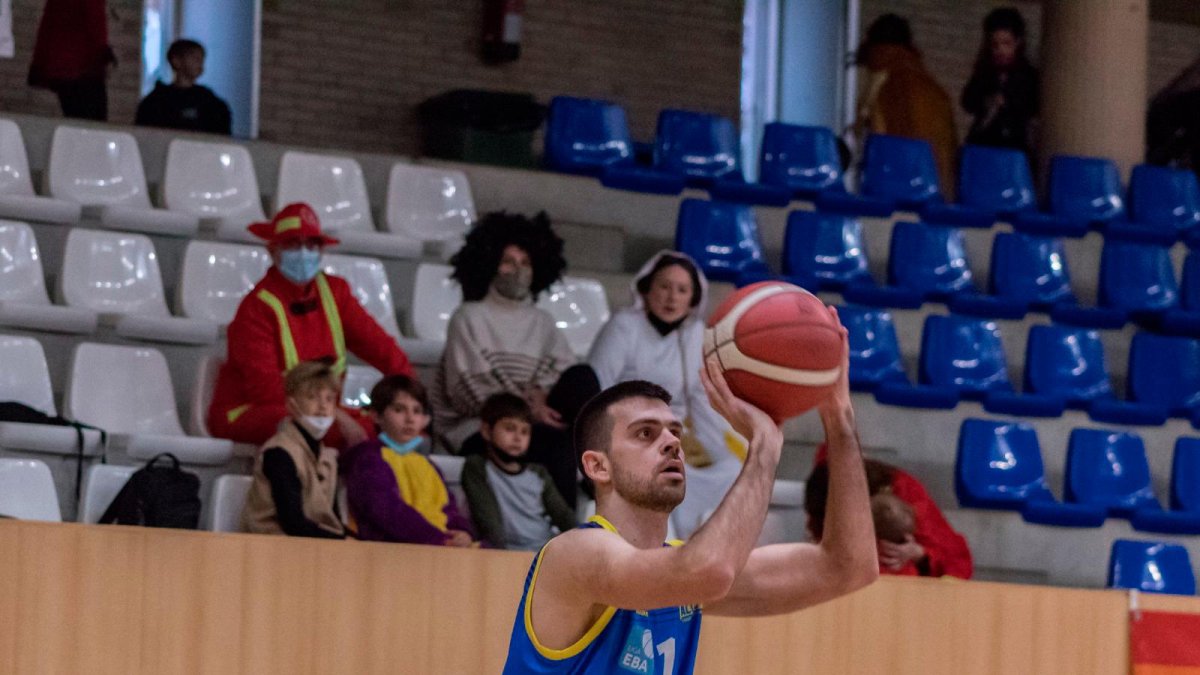 Siscu Moreno habrá jugado en los tres equipos de la provincia en menos de un año.