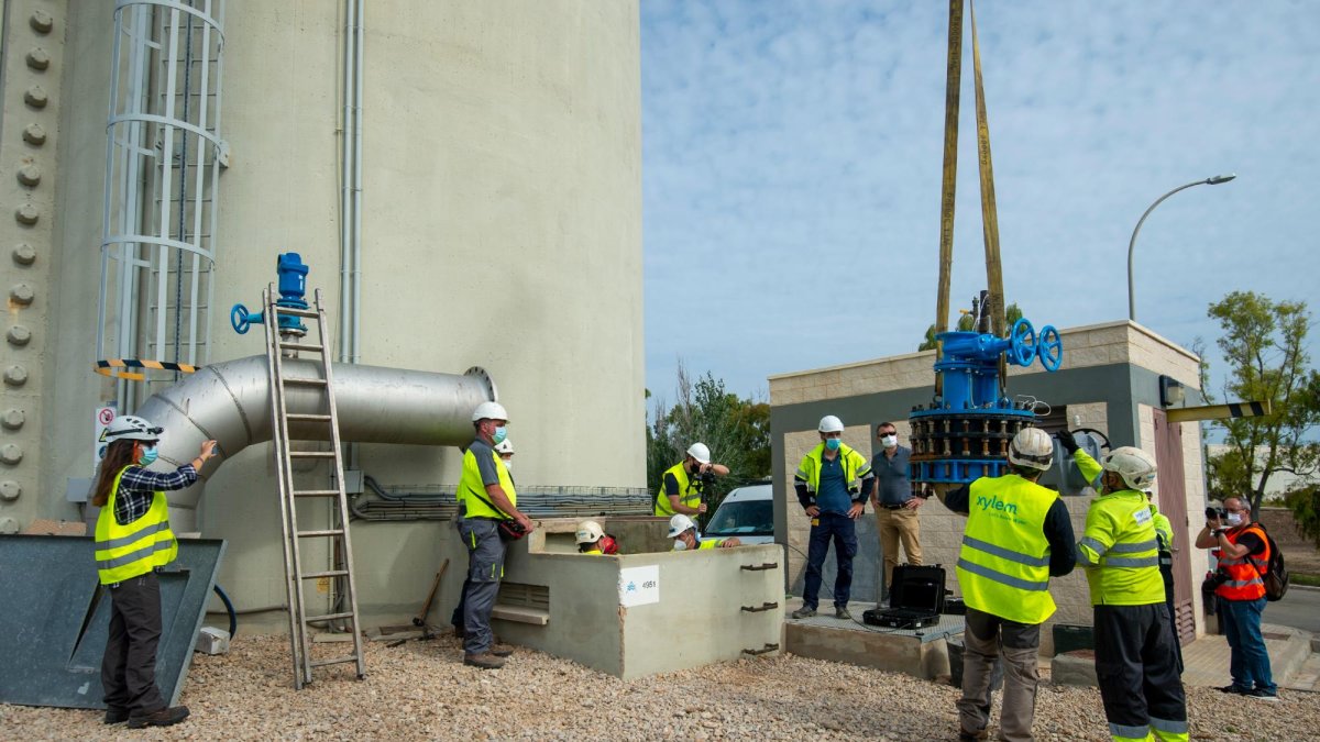 Trabajos de revisión en las cañerías del CAT.