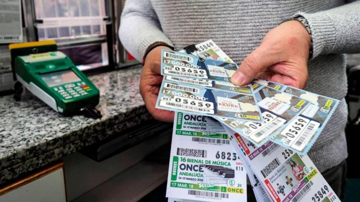 Imagen de archivo de varios cupones de la ONCE.