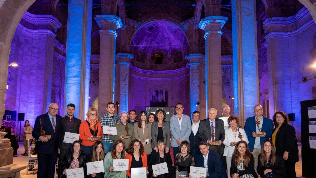 Celebració dels 40 anys d’història de la DO de la Terra Alta amb els seus respectius representants.