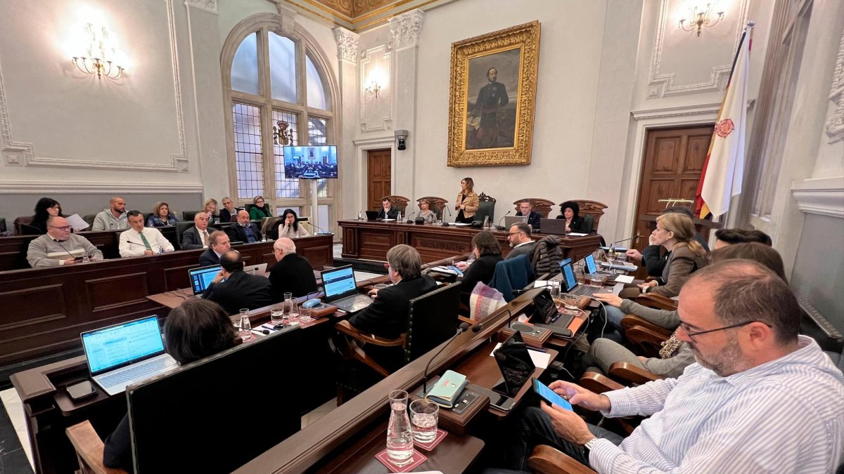Un momento de la sesión plenaria, en la que no prosperó ninguna de las cinco mociones impulsadas por la oposición.