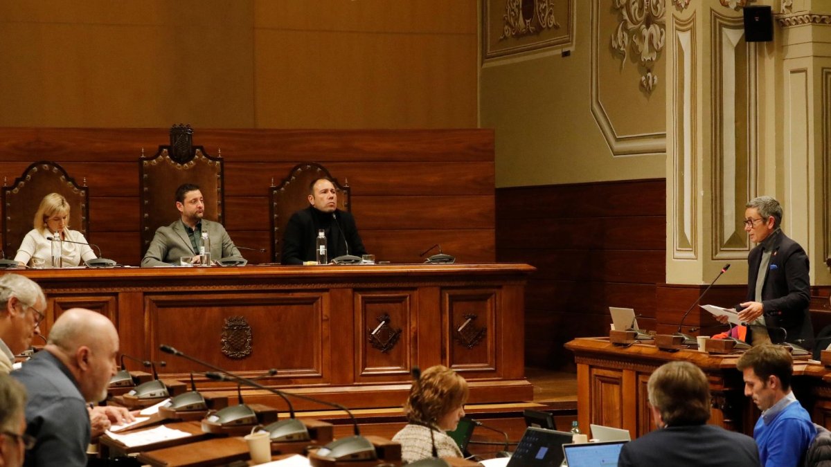 El plenari de l’Ajuntament de Tarragona s’ha celebrat a la seu de la Diputació.