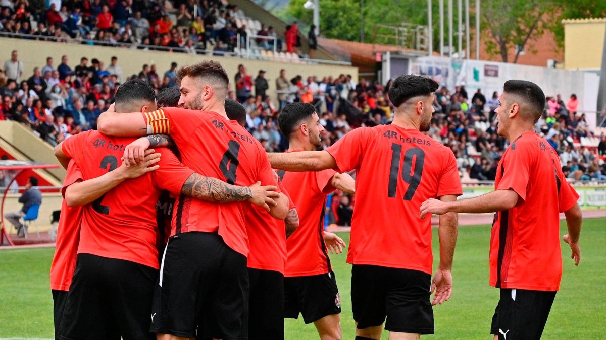 Jugadores del Reus celebrando un gol esta temporada.