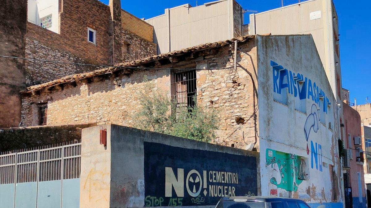 Molí de Miralles un dels elements característics de la Façana Fluvial d’Amposta.