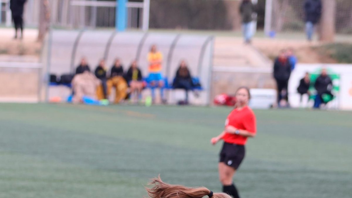 Mireia Martín, jugadora del Riudoms, durante un lance del juego.