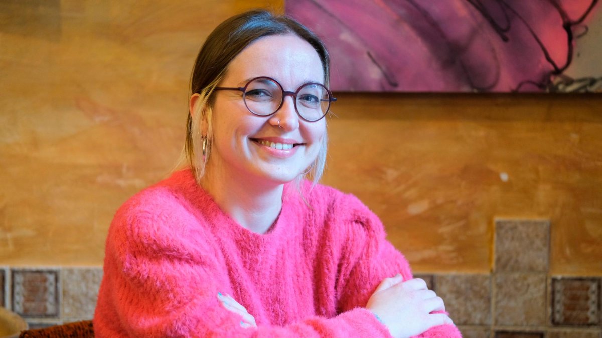 Madurell confía en seguir compaginando su proyecto artístico con su labor como docente, que también disfruta por igual.