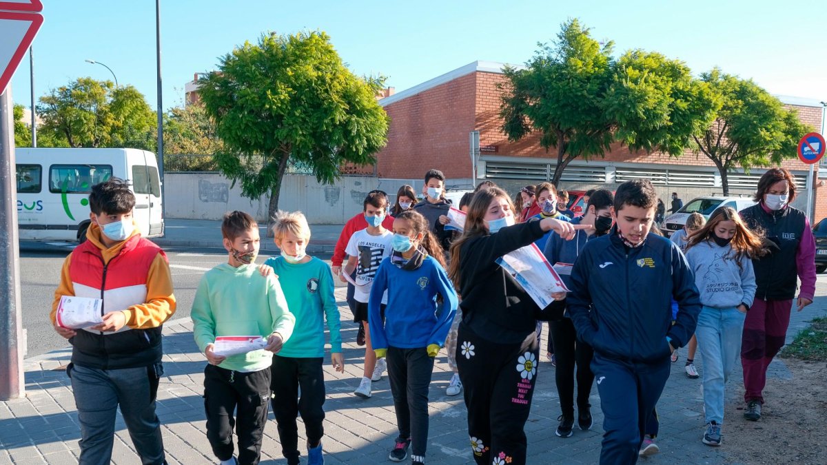 Los primeros recorridos para promover la actividad física y el papel de las familias en la educación se implantaron en 2021.