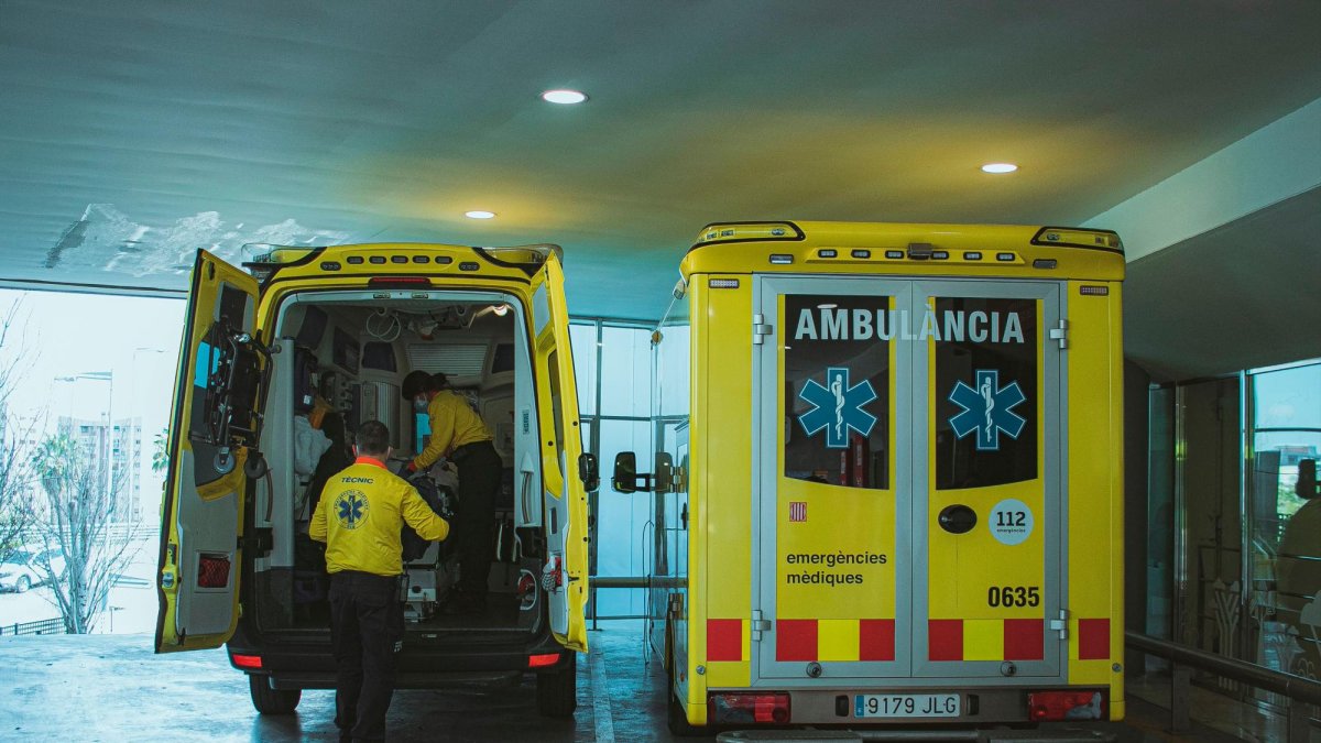 Dos ambulancias del Sistema d’Emergències Mèdiques (SEM) en una imagen de archivo.