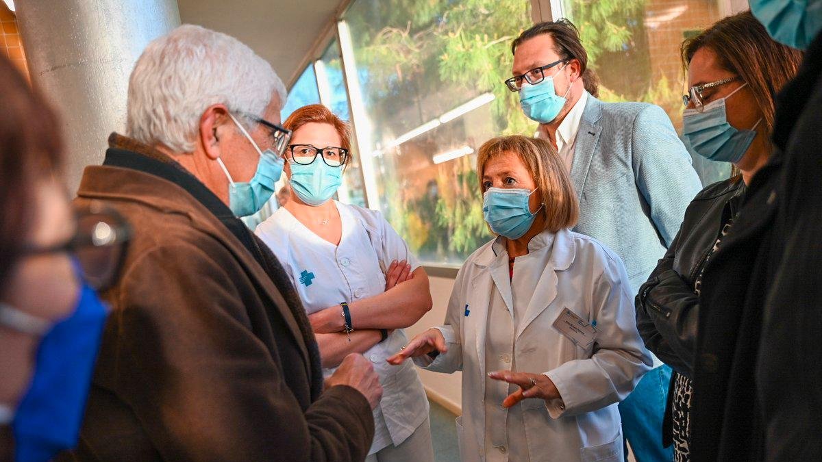 El conseller durant la seva visita a Falset.